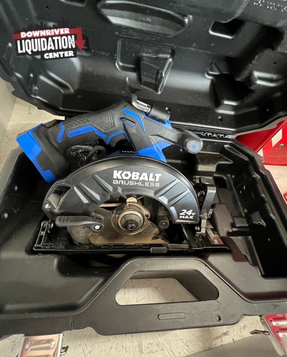 Kobalt XTR 24 Volt Max 7 1 4 in Brushless Cordless Circular Saw with B Downriver Liquidation