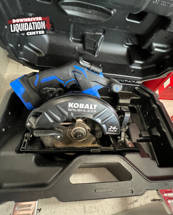 Kobalt XTR 24-Volt Max 7-1/4-in Brushless Cordless Circular Saw with Brake and Metal Shoe